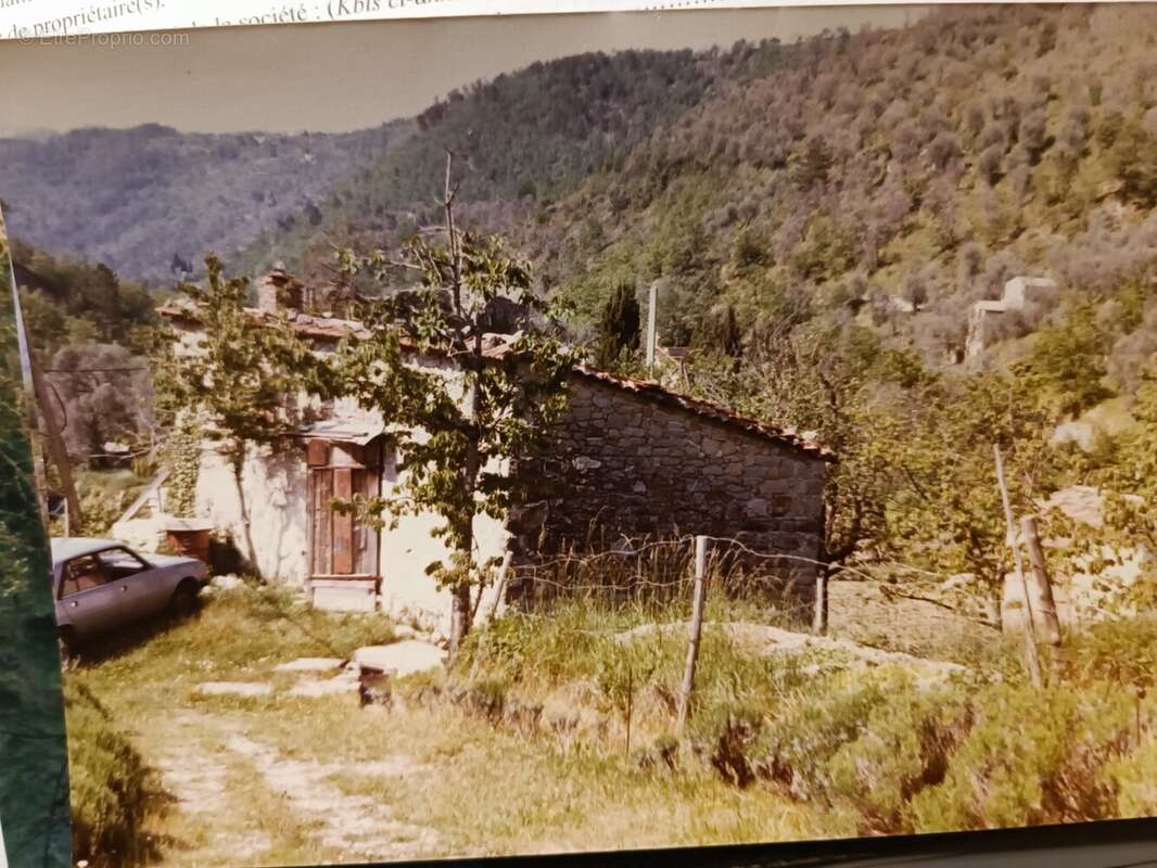 Terrain à LUCERAM