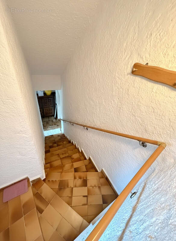 Maison à VILLENEUVE-LES-CORBIERES