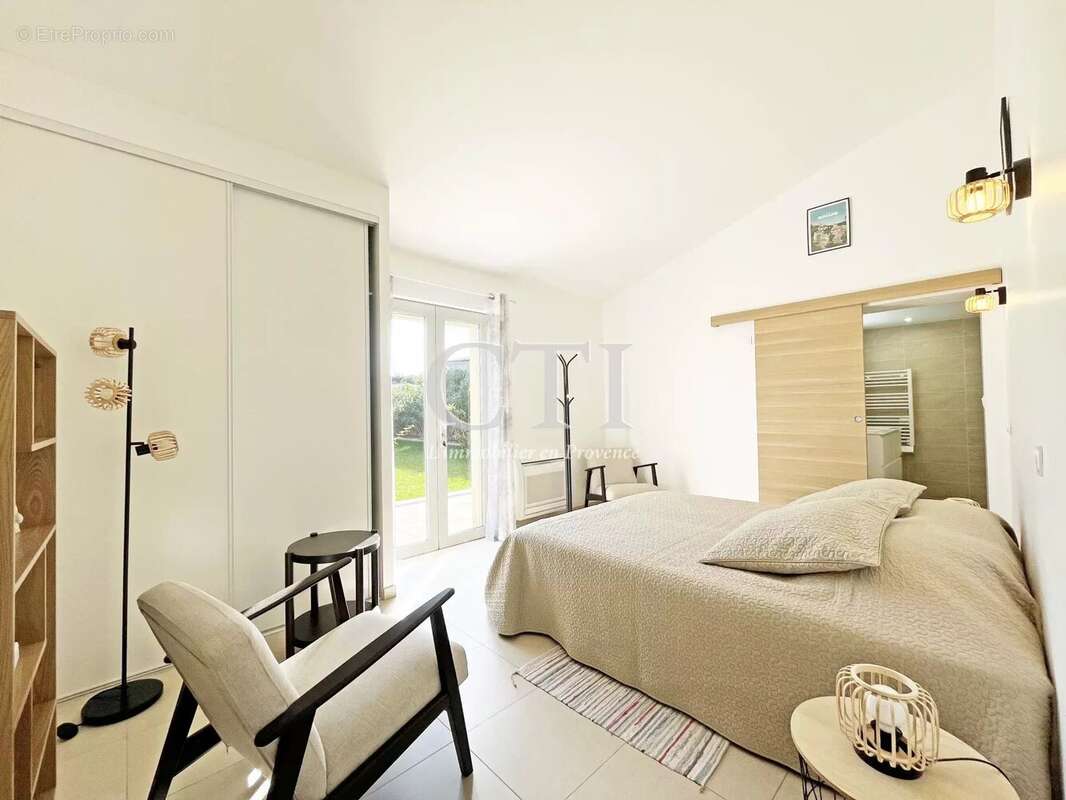 Maison à VAISON-LA-ROMAINE