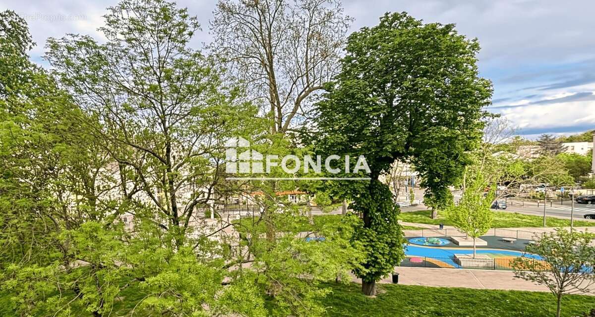 Appartement à DAMMARIE-LES-LYS