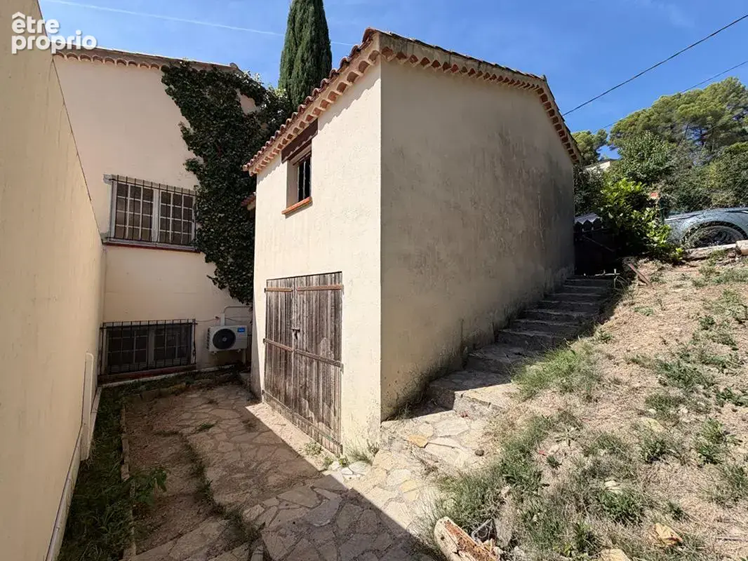 Villa de caractère  5 pièces 147 m² Piscine Vue sur le château de Salernes - photo 13