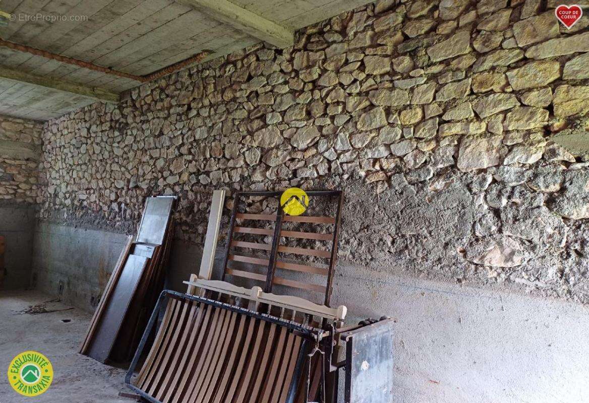 Maison à VILLEFRANCHE-D&#039;ALLIER