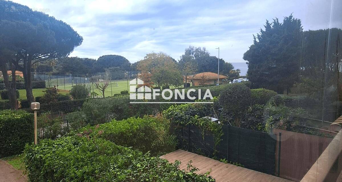 Appartement à SIX-FOURS-LES-PLAGES