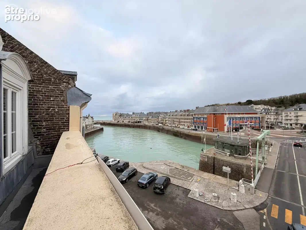 Saint-Valery-en-Caux - Face au port, le pont se lève sous vos fenêtres - Maison de 1840 - photo 9