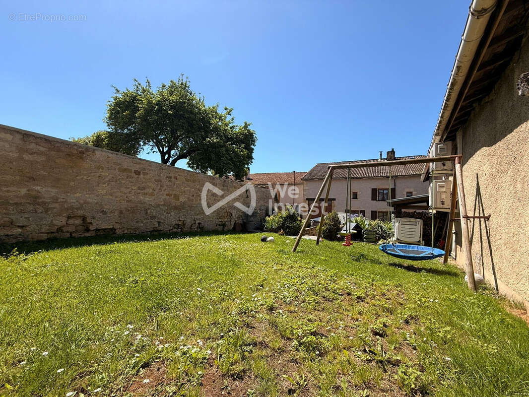 Maison 167 m² à Mouzay  - photo 5