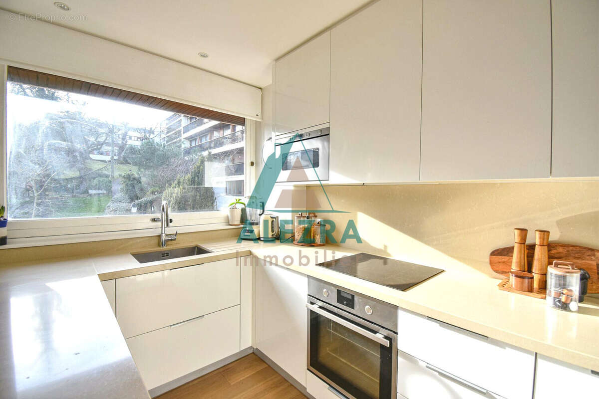 Appartement à LA CELLE-SAINT-CLOUD