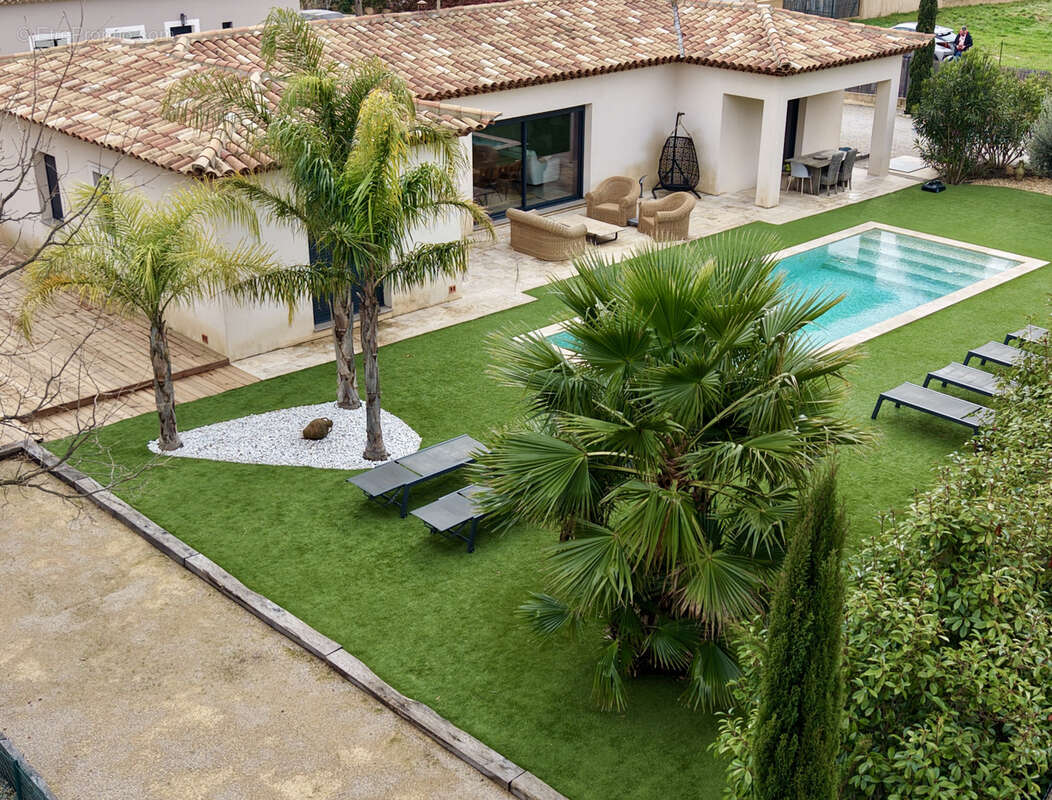 Maison à PLAN-DE-LA-TOUR