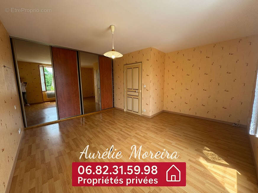 Maison à CANDE-SUR-BEUVRON