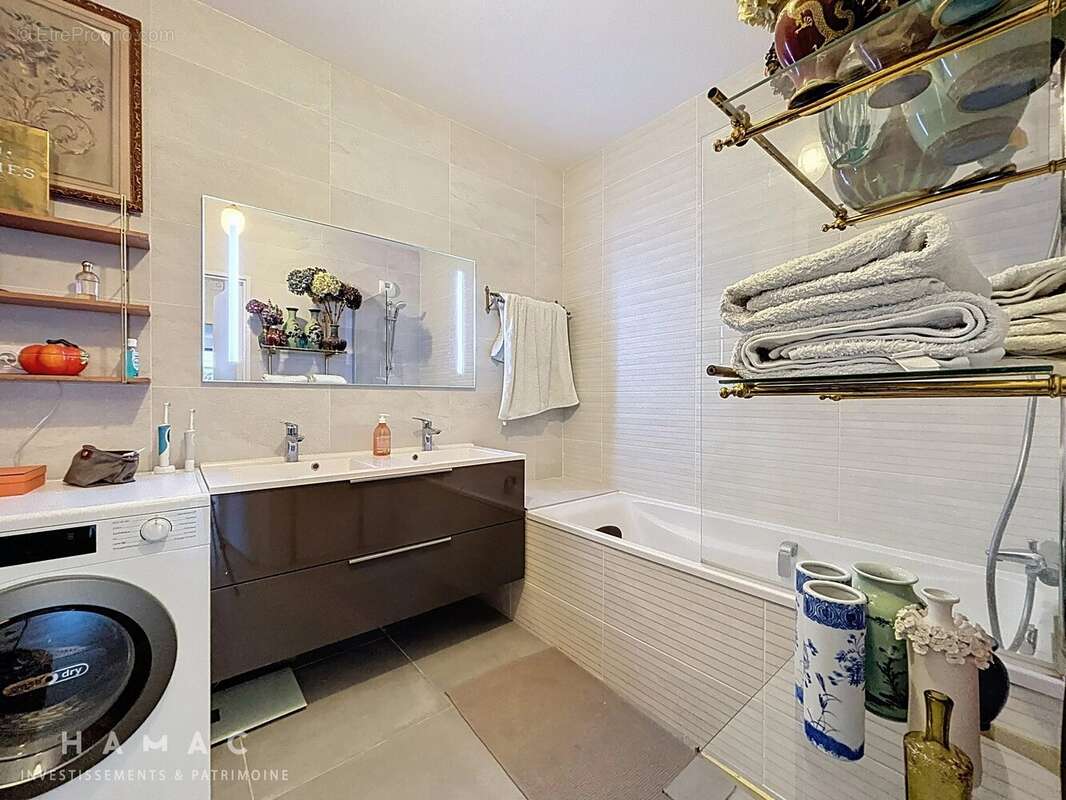Appartement à SAINTE-FOY-LES-LYON