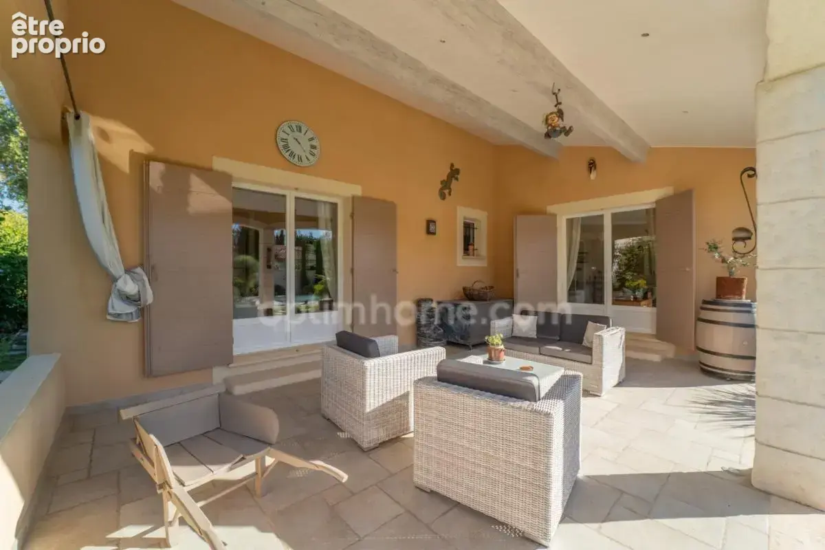 Paradou, Maison 145 m2, piscine chauffée, 1000 M2 de terrain l’art de vivre à deux pas du village - photo 20