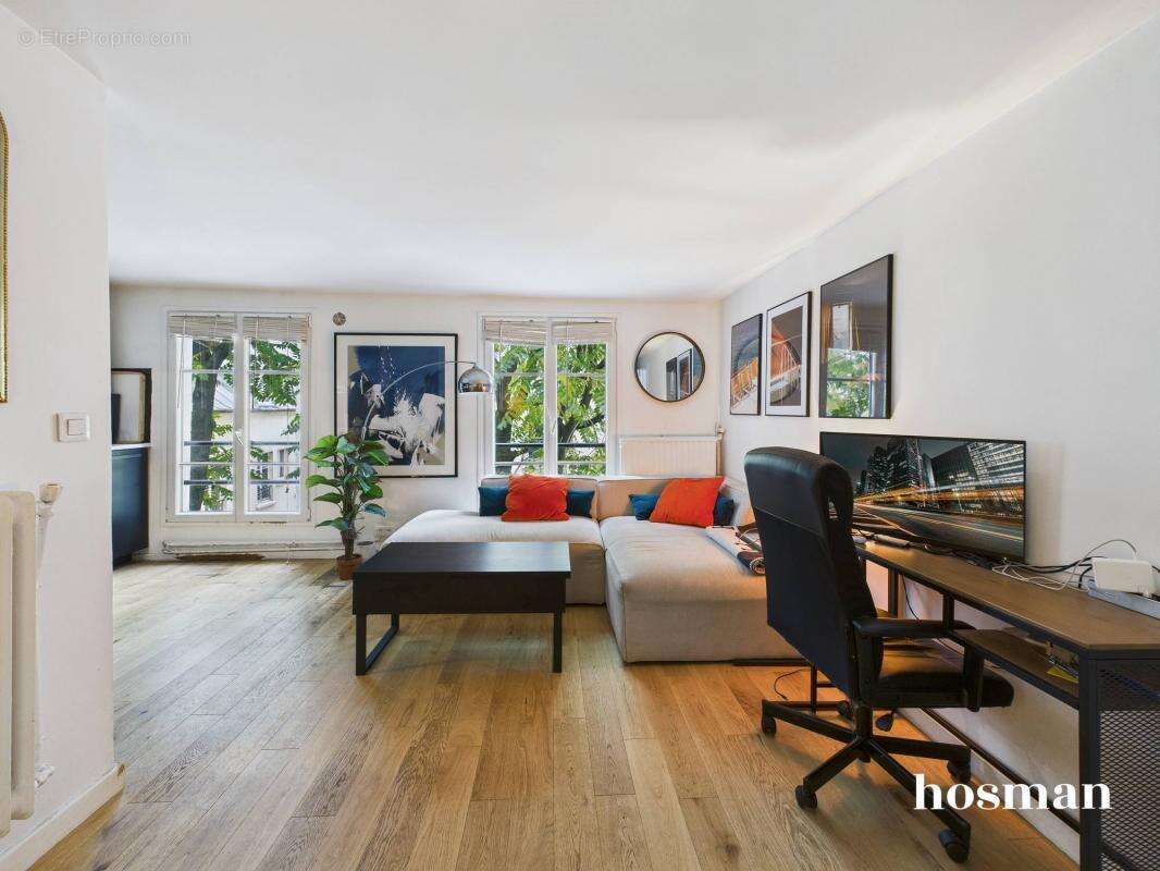 Appartement à PARIS-10E