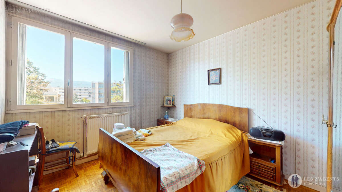 Appartement à SAINT-MARTIN-D'HERES