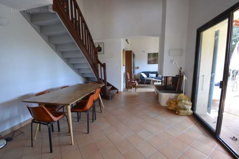 Maison à MIRAMAS