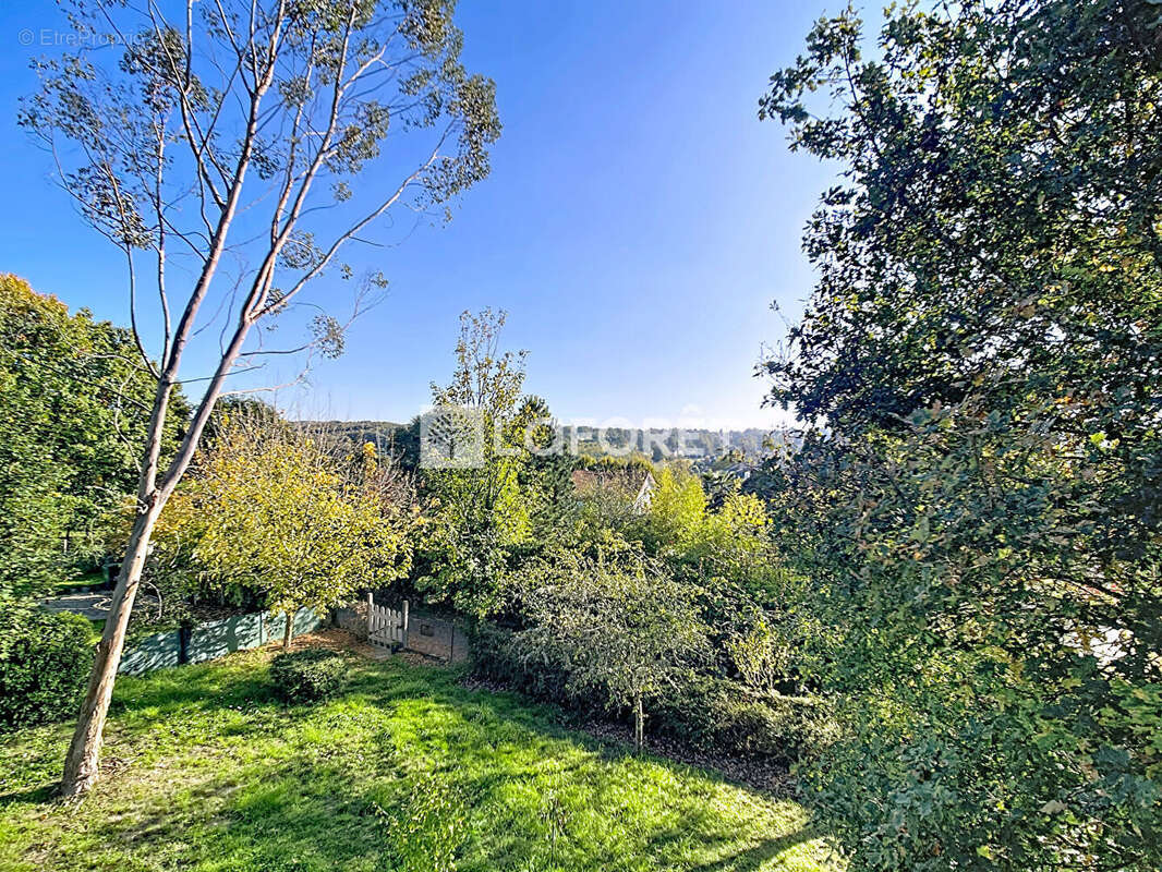 Maison à SAINT-VICTURNIEN