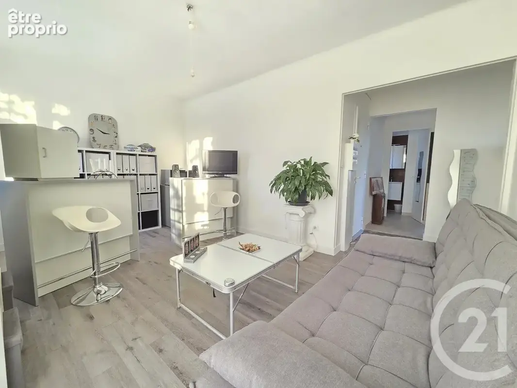 Appartement 2 pièces 53 m² à vendre à Toulon (83000) - photo 3