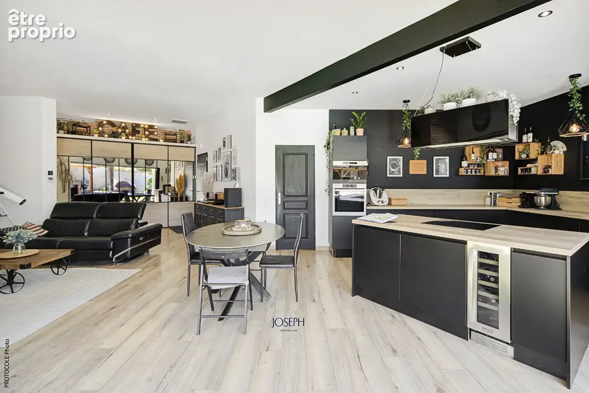 Villa de plain pied a pins justaret avec piscine - photo 4