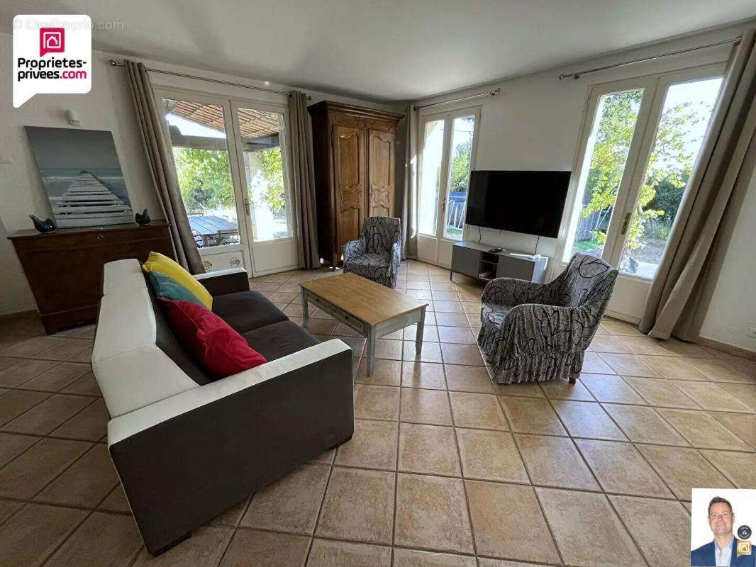 Maison à SAINT-CEZAIRE-SUR-SIAGNE