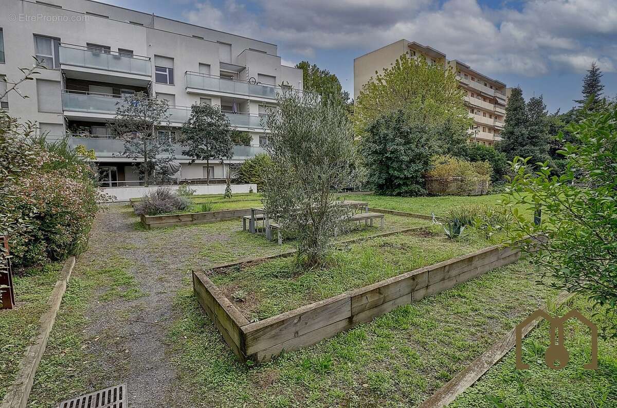 Appartement à VAULX-EN-VELIN