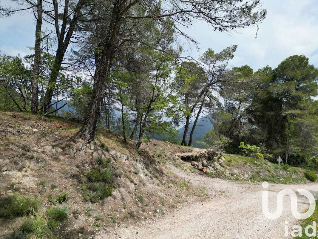 Terrain 22000 m² à Pierrefeu  - photo 5