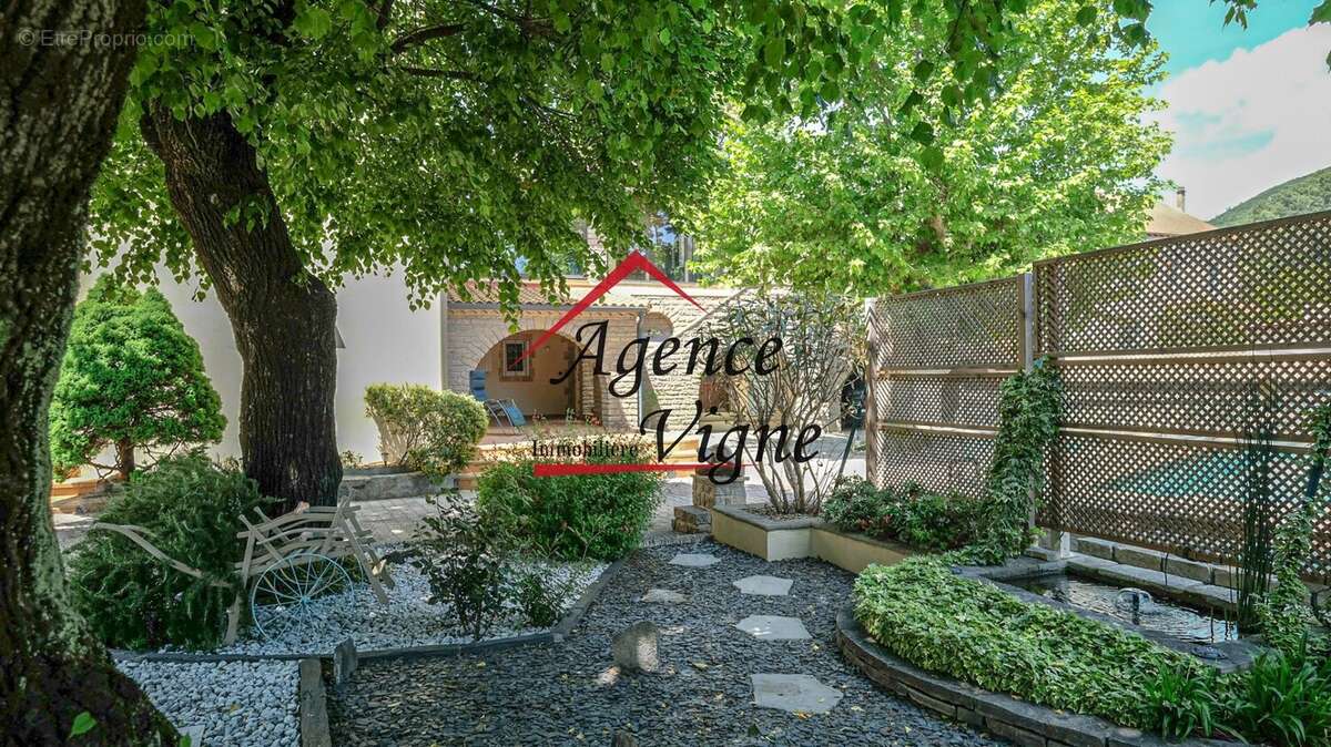 Maison à LE MARTINET