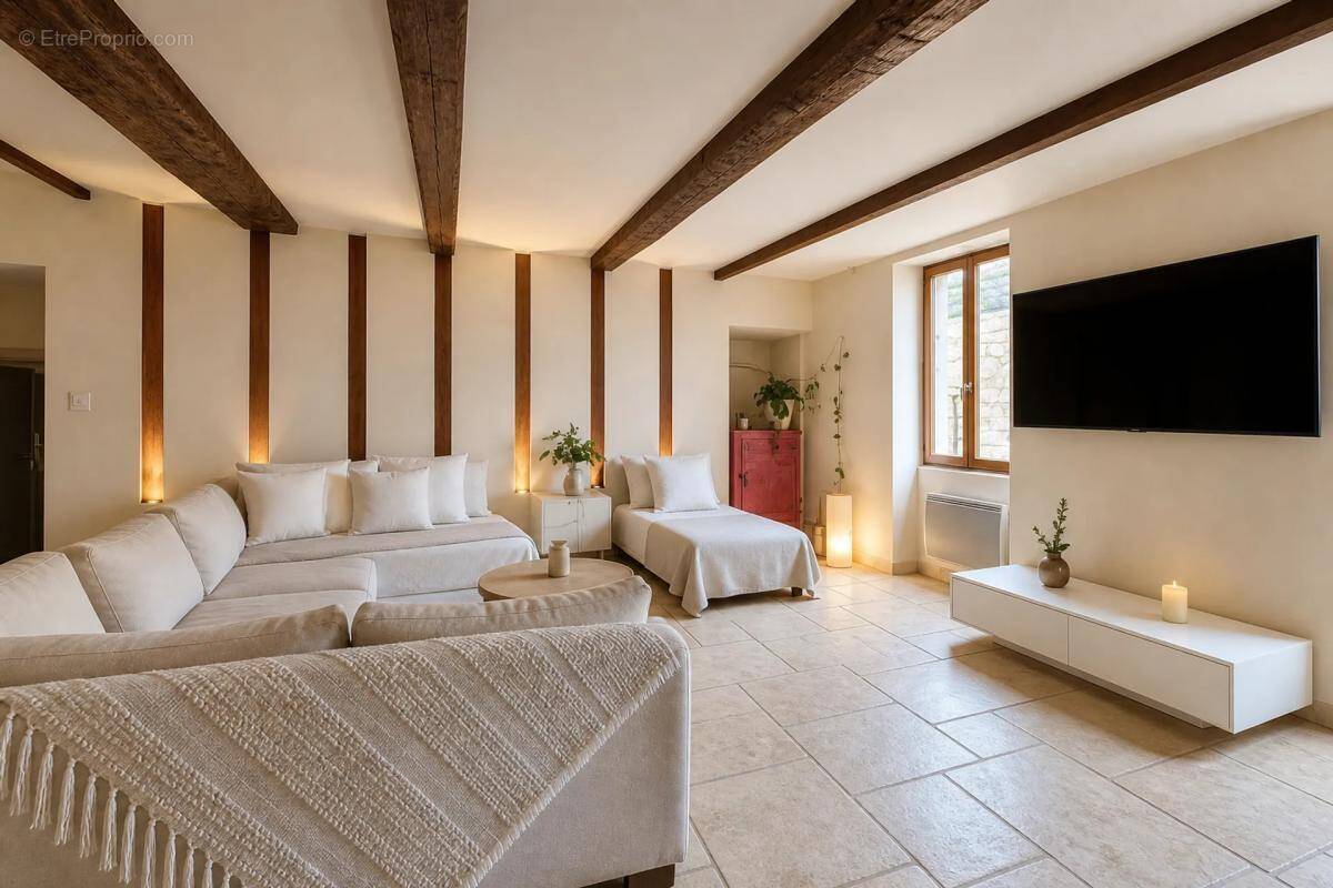 Appartement à PEILLE