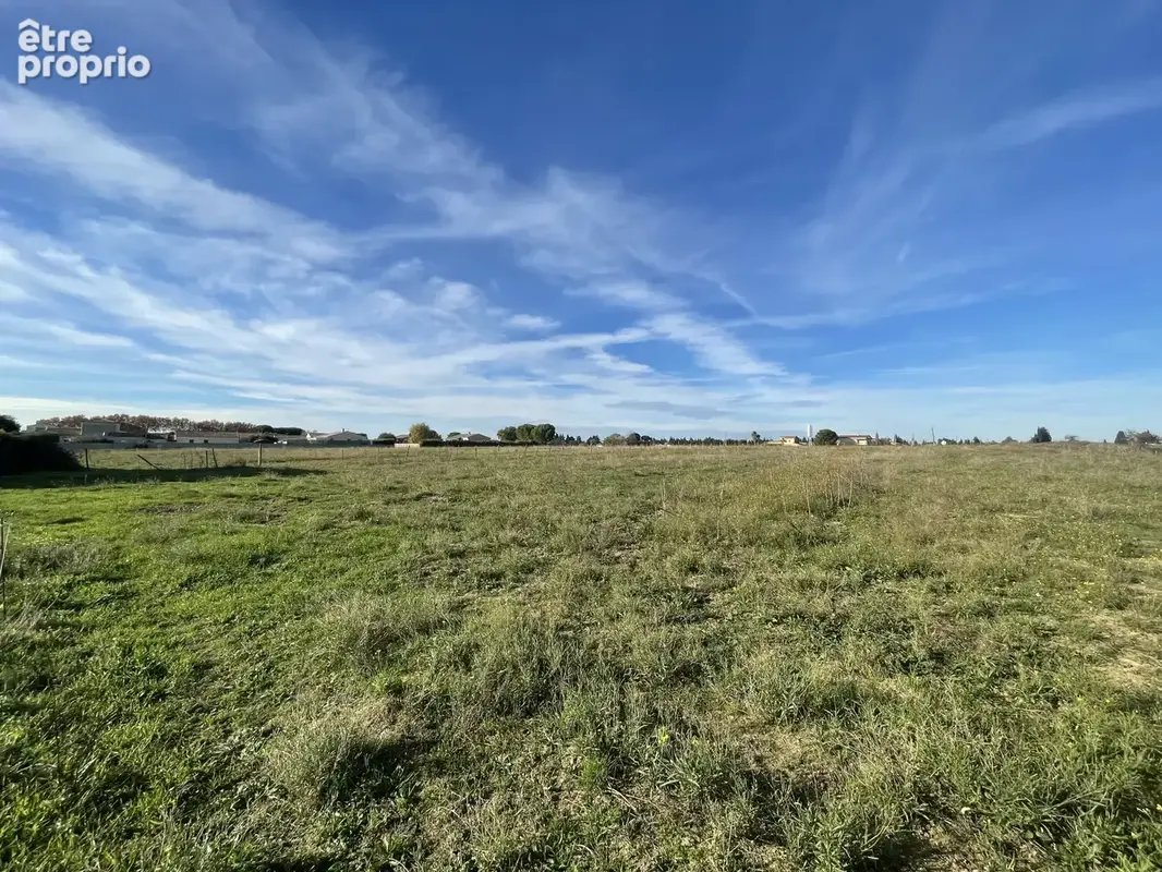 Photo Terrain à Le Cailar au prix de 134 900€