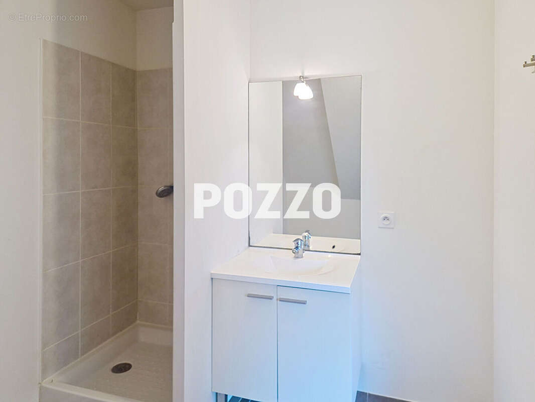 Appartement à FLEURY-SUR-ORNE