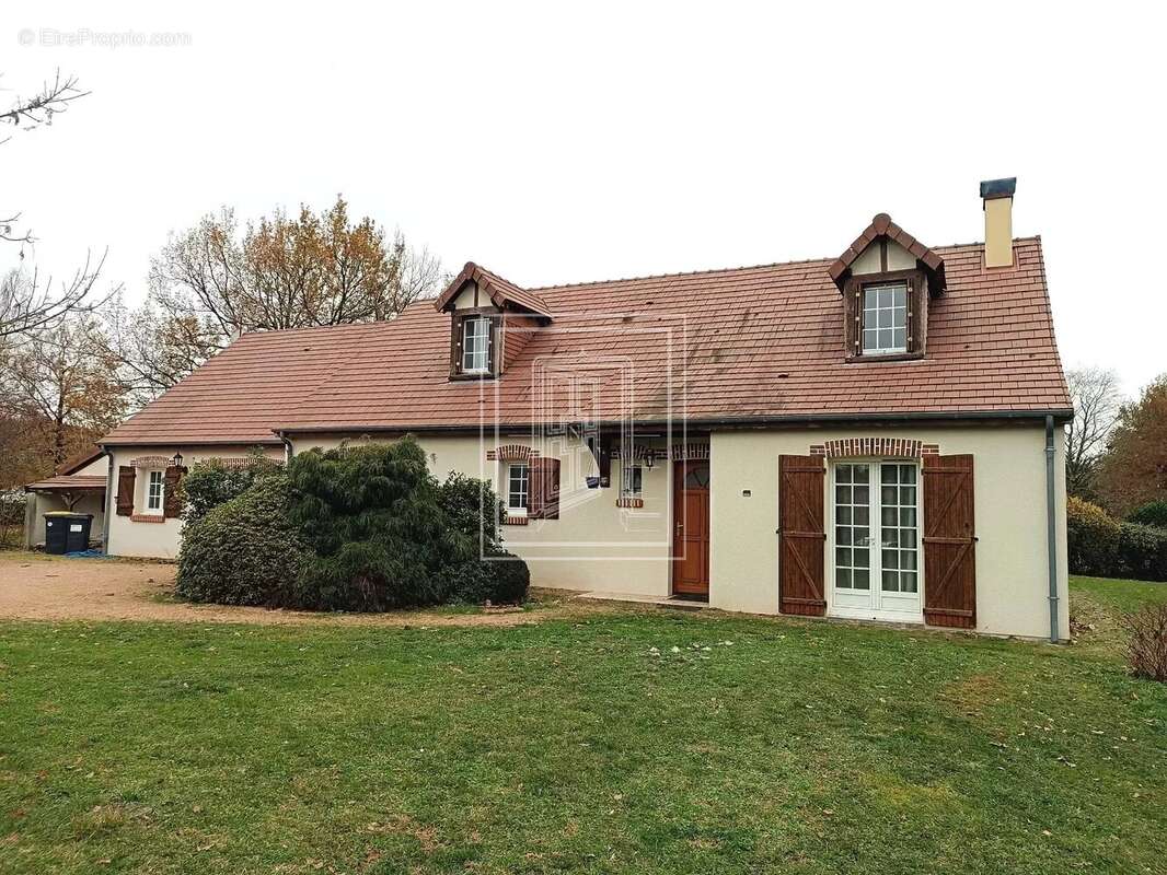 Maison à CHATRES-SUR-CHER