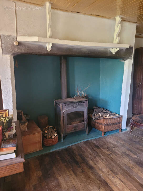 XAINTRIE, charmante maison en pierre avec toiture en lauzes - photo 2