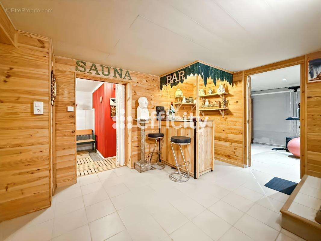 Maison 149 m² à Saint-Regle  - photo 19
