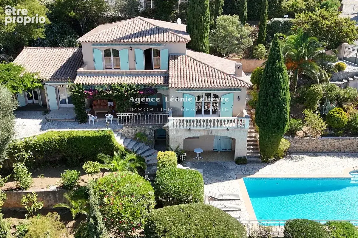 Maison 6 pièces 186 m² à vendre à Les Issambres (83380) - photo 2