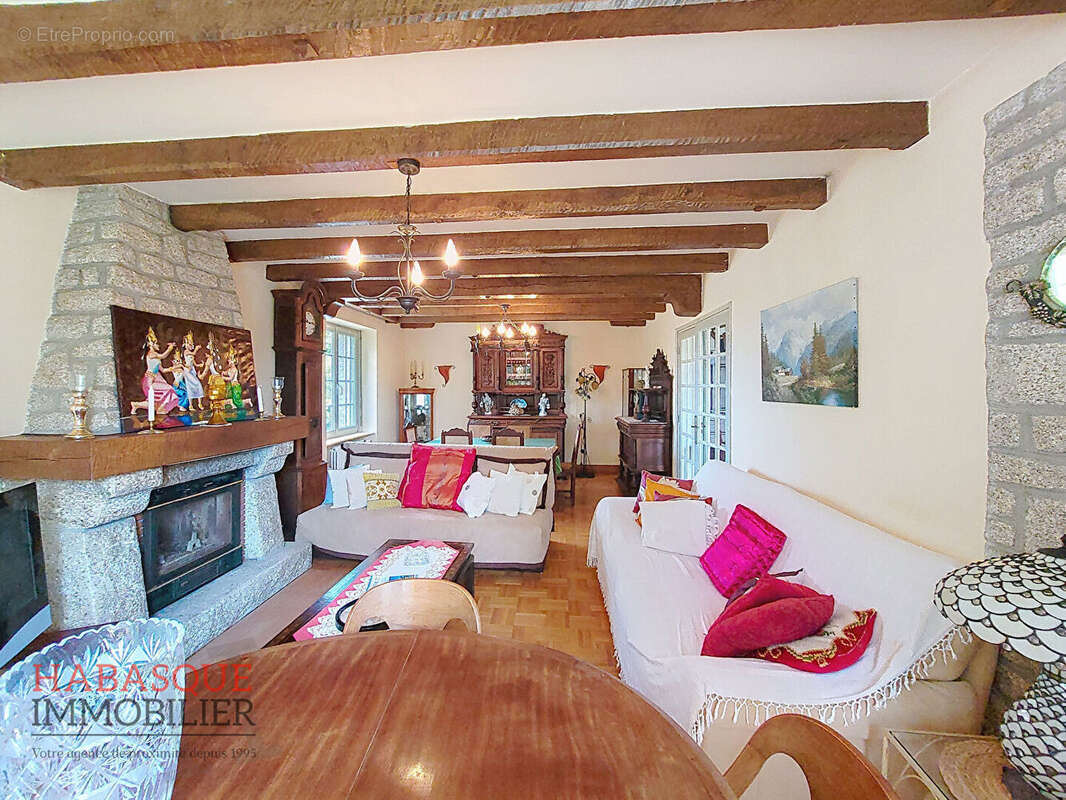 Maison à SAINT-SAUVEUR