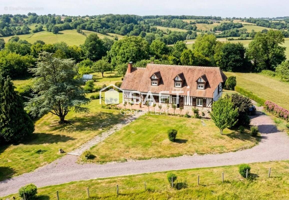 Photo 1 - Maison à LIVAROT