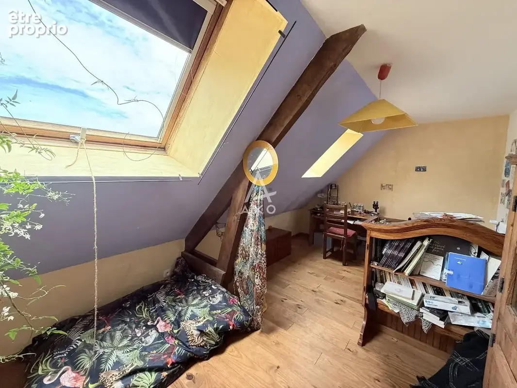 Grande maison de caractère avec dépendances  Un potentiel exceptionnel à la campagne ! - photo 9