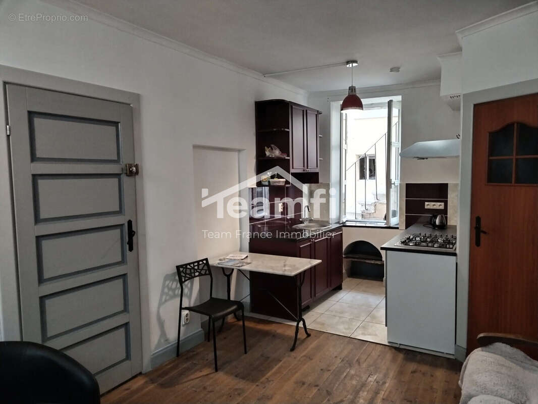 Appartement à LA CHARITE-SUR-LOIRE