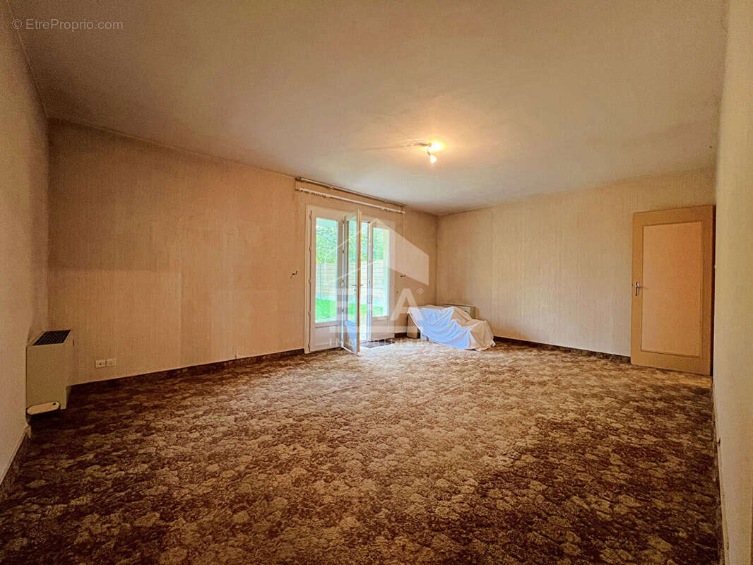 Maison à L&#039;ISLE-D&#039;ESPAGNAC