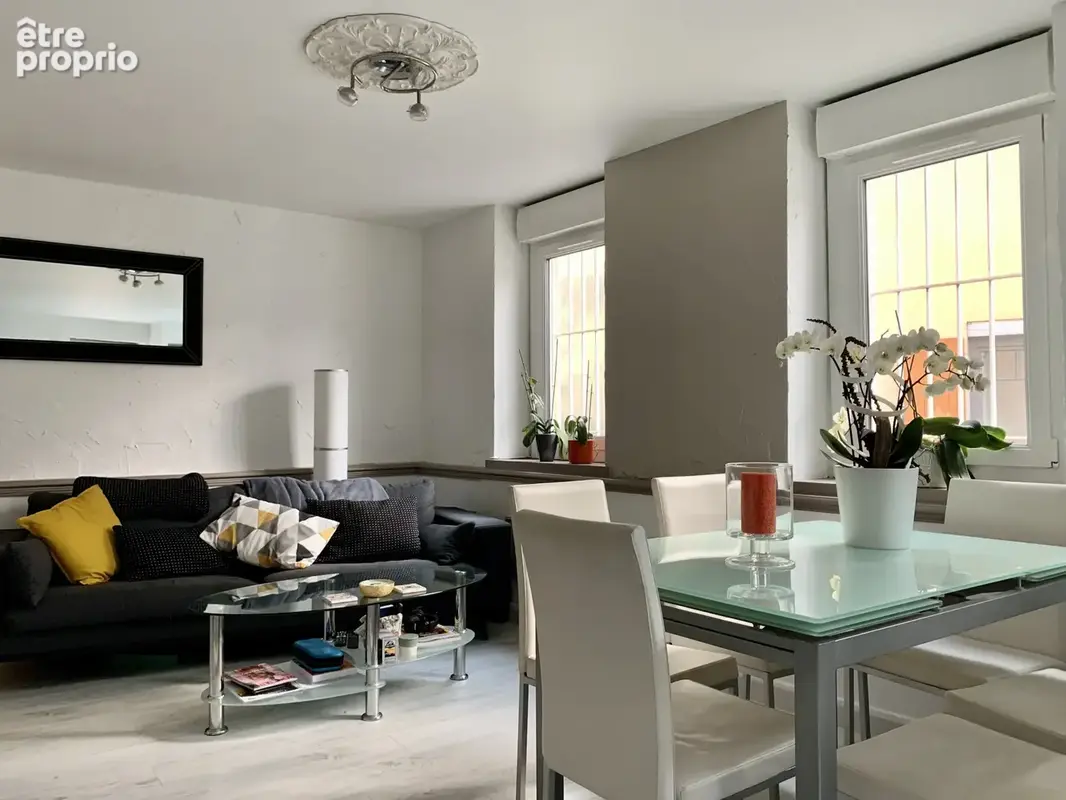 Appartement T3 en plein centre du village ! - photo 1