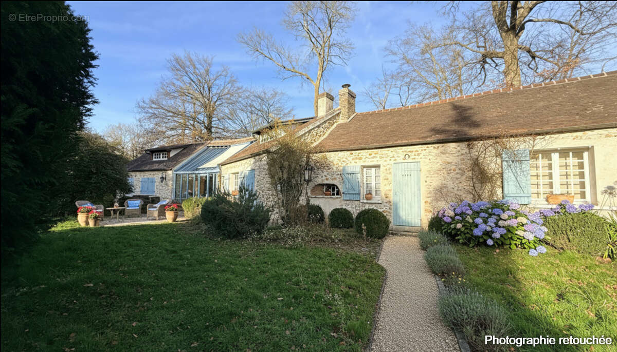 Maison à AUTOUILLET