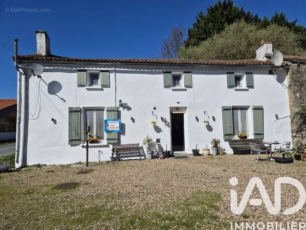 Photo 1 - Maison à LA FORET-SUR-SEVRE