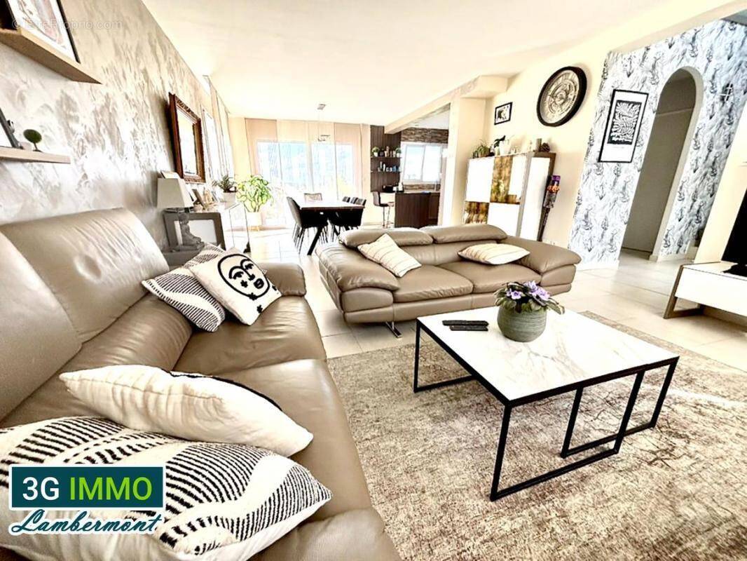 Maison à COSNES-ET-ROMAIN