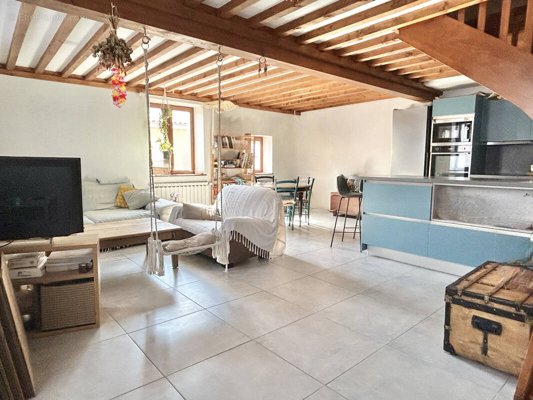 Appartement à POLLIONNAY