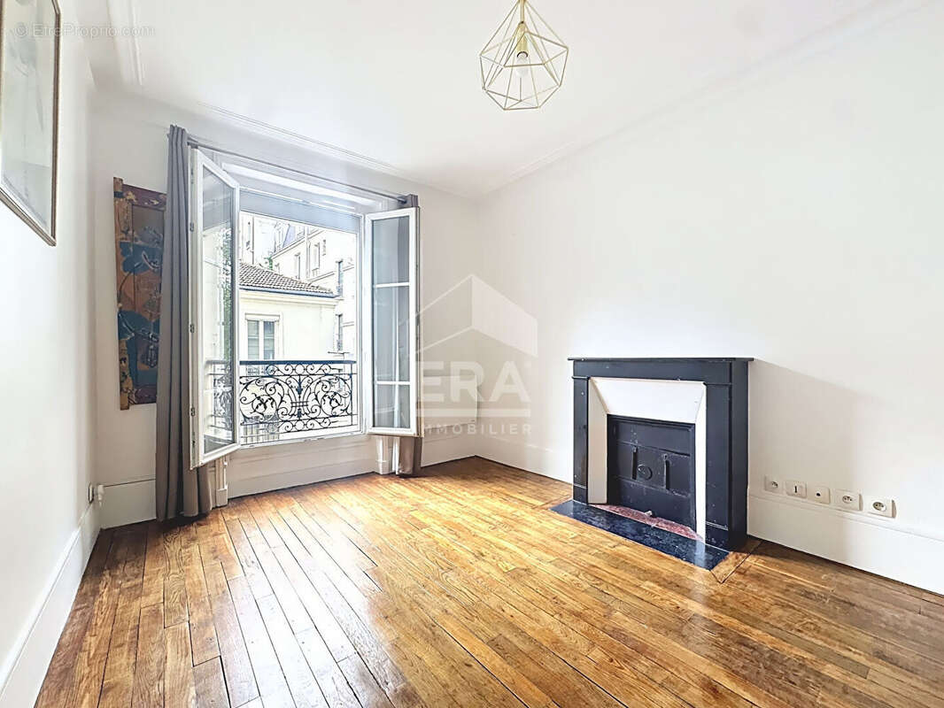 Appartement à PARIS-12E