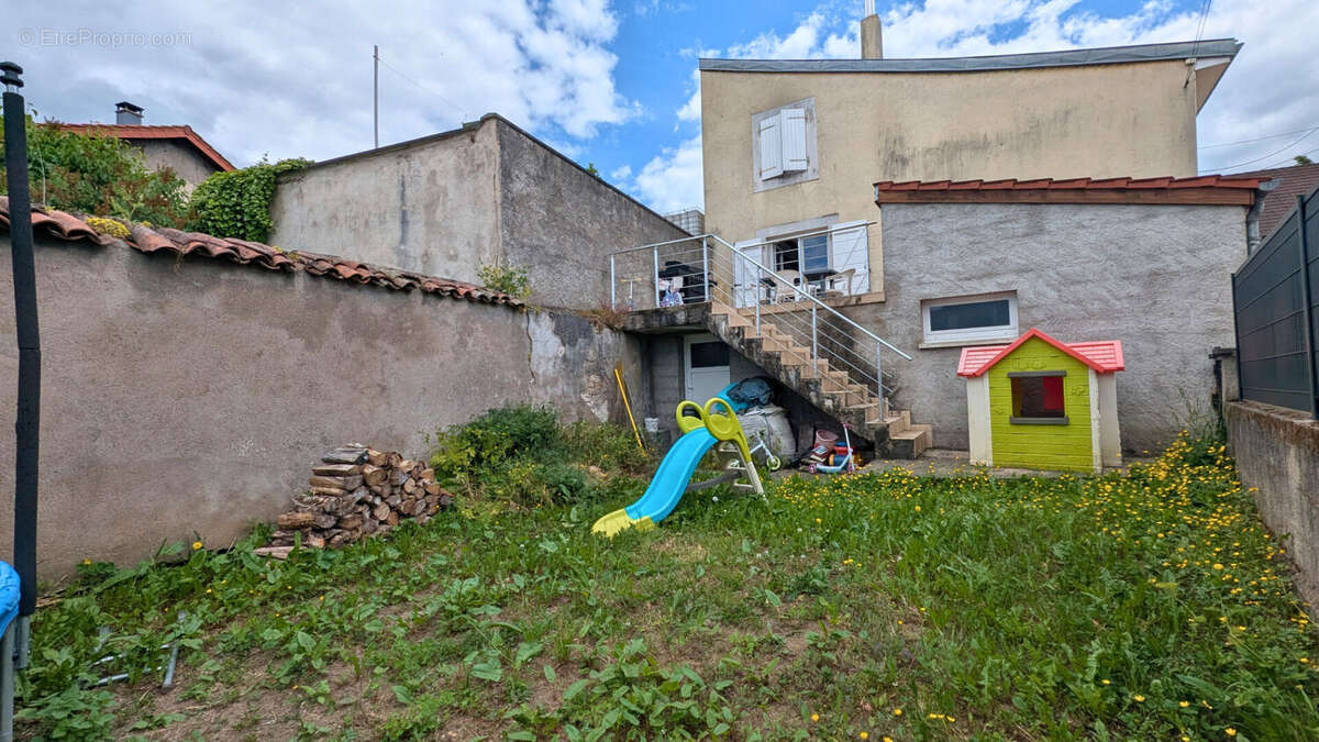 Maison à VILLECEY-SUR-MAD