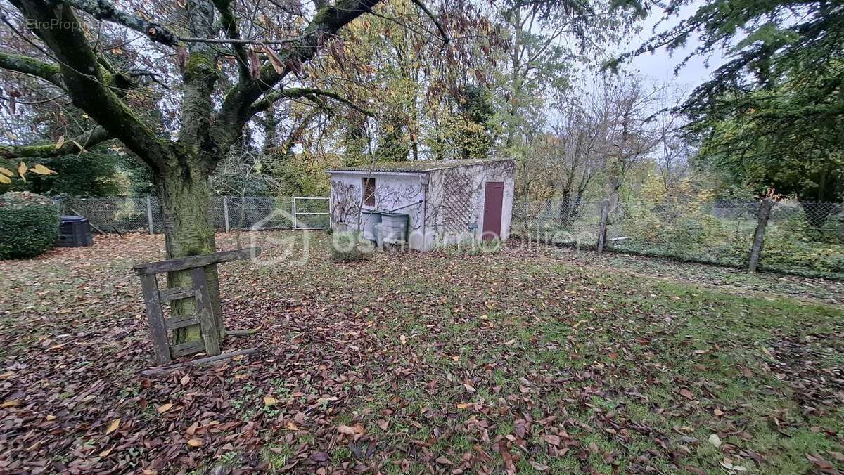 Maison à AUTRUY-SUR-JUINE