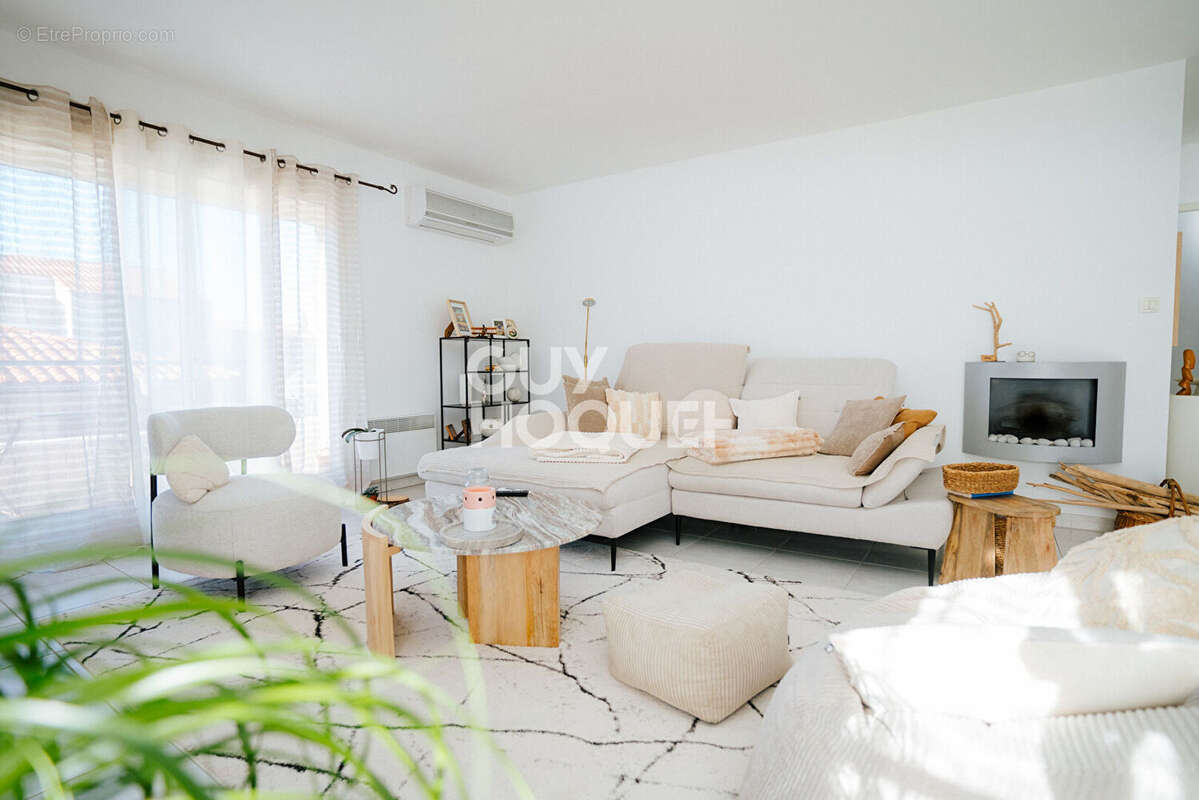 Appartement à VILLENEUVE-DE-LA-RAHO