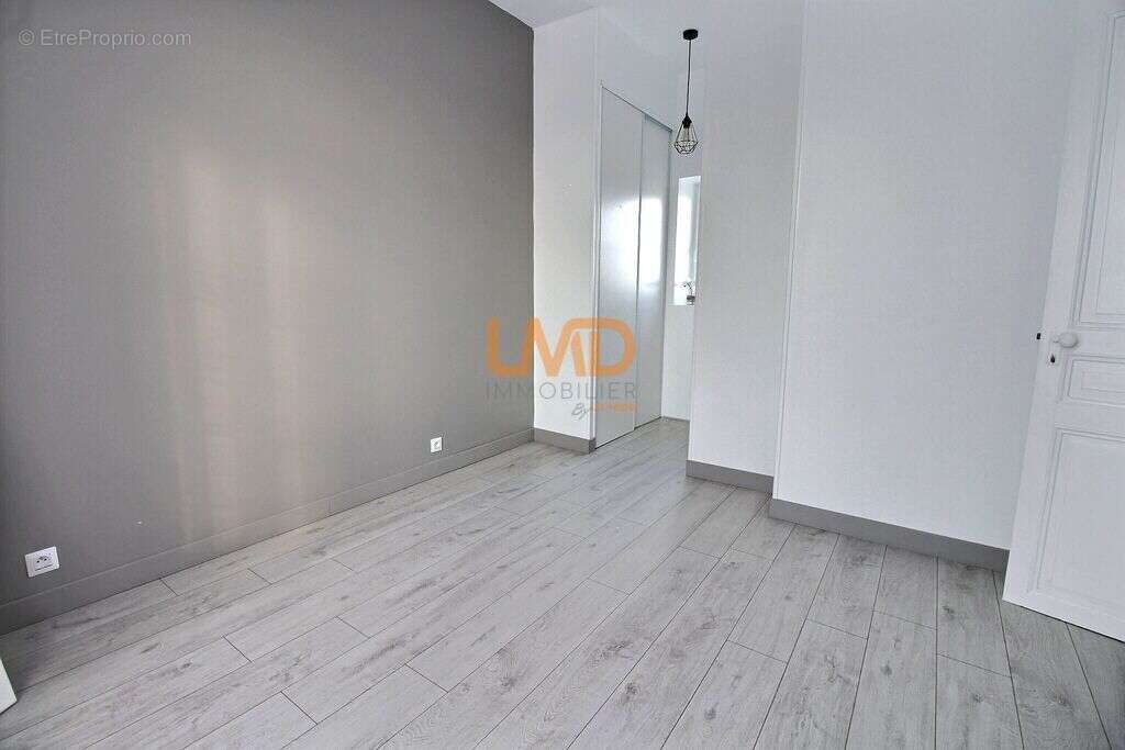 Maison à SAINT-JEAN-D&#039;ANGELY