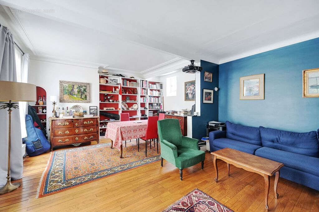 Appartement à PARIS-18E