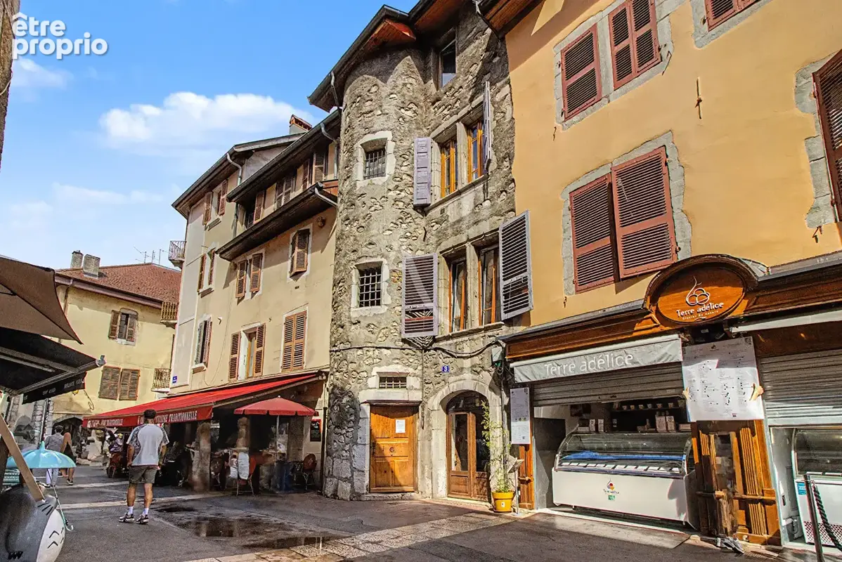 Appartement Annecy 3 pièces refait à neuf en centre ville d'Annecy - photo 3