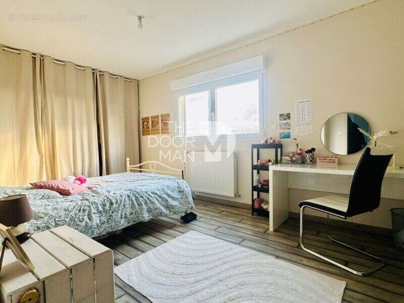 Maison à LA CHAPELLE-ANTHENAISE