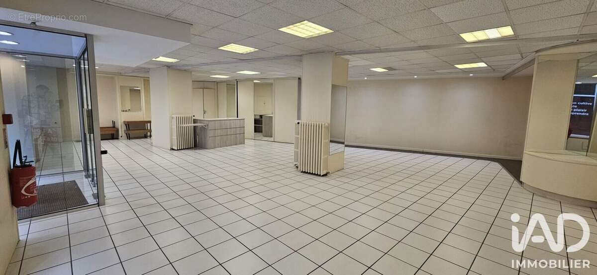 Commerce 112 m² à Castres  - photo 5